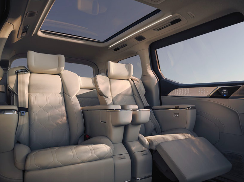 THE NEW FULLY ELECTRIC EM90 PREMIUM MPV FURTHER EXPANDS VOLVO CARS’ PORTFOLIO